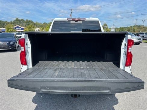 Used 2022 Chevrolet Silverado 1500 ZR2 w/ Technology Package image 14