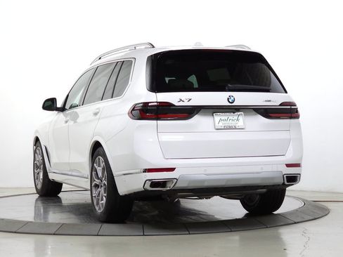 Used 2026 BMW X7 xDrive40i w/ Premium Package AWD/4WD image 5