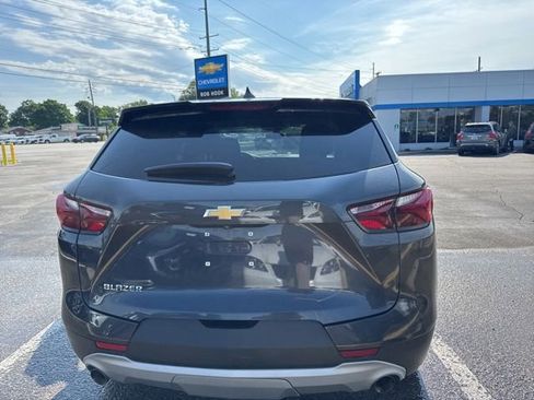 Used 2021 Chevrolet Blazer LT FWD image 4