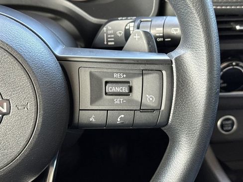 Used 2023 Nissan Rogue S FWD image 33