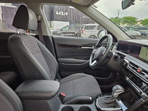 Certified 2024 Kia Seltos S AWD/4WD image 36