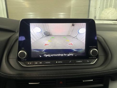 Used 2024 Nissan Rogue SV AWD/4WD image 32