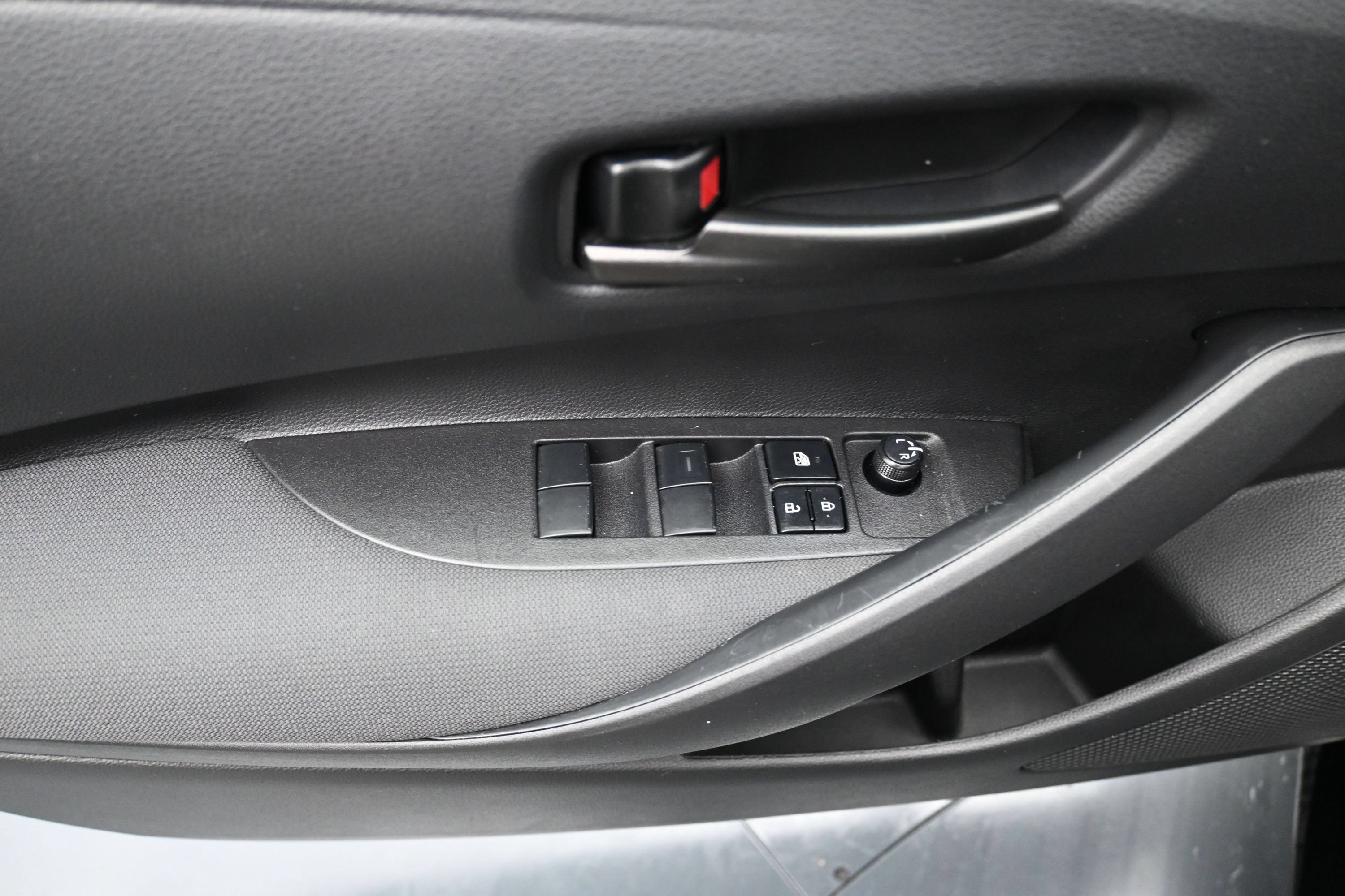 Used 2026 Toyota Corolla LE FWD image 14
