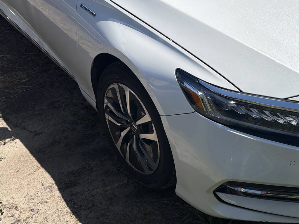 Used 2020 Honda Accord Touring image 3