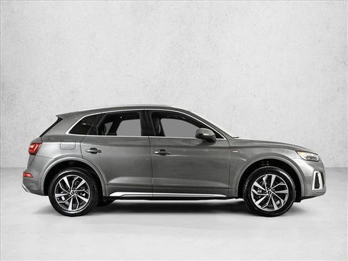 Used 2023 Audi Q5 2.0T Premium Plus w/ Premium Plus Package AWD/4WD image 4