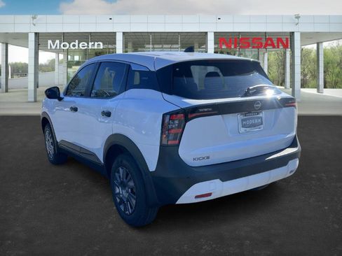 New 2026 Nissan Kicks S image 3