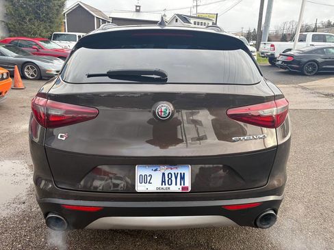 Used 2018 Alfa Romeo Stelvio Ti Sport image 6