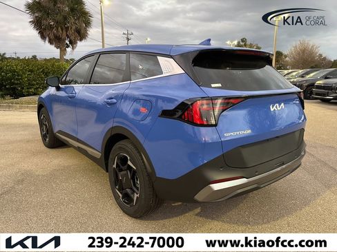New 2026 Kia Sportage EX image 4