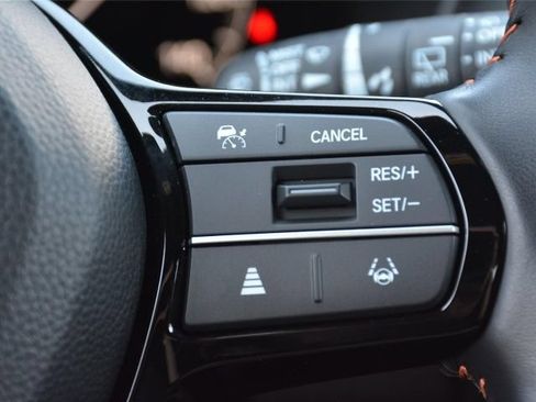 Used 2025 Honda HR-V Sport image 27