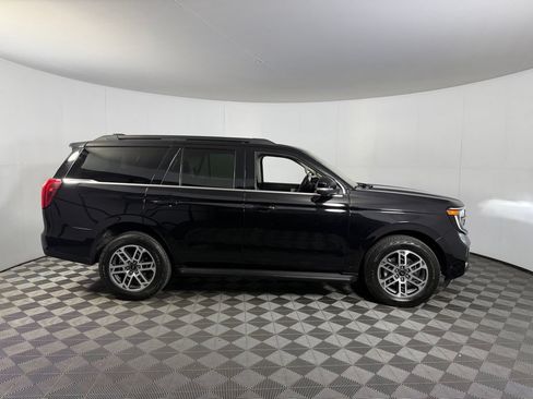 Used 2025 Ford Expedition Active AWD/4WD image 7