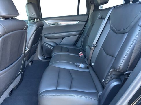 Used 2022 Cadillac XT6 Luxury image 13