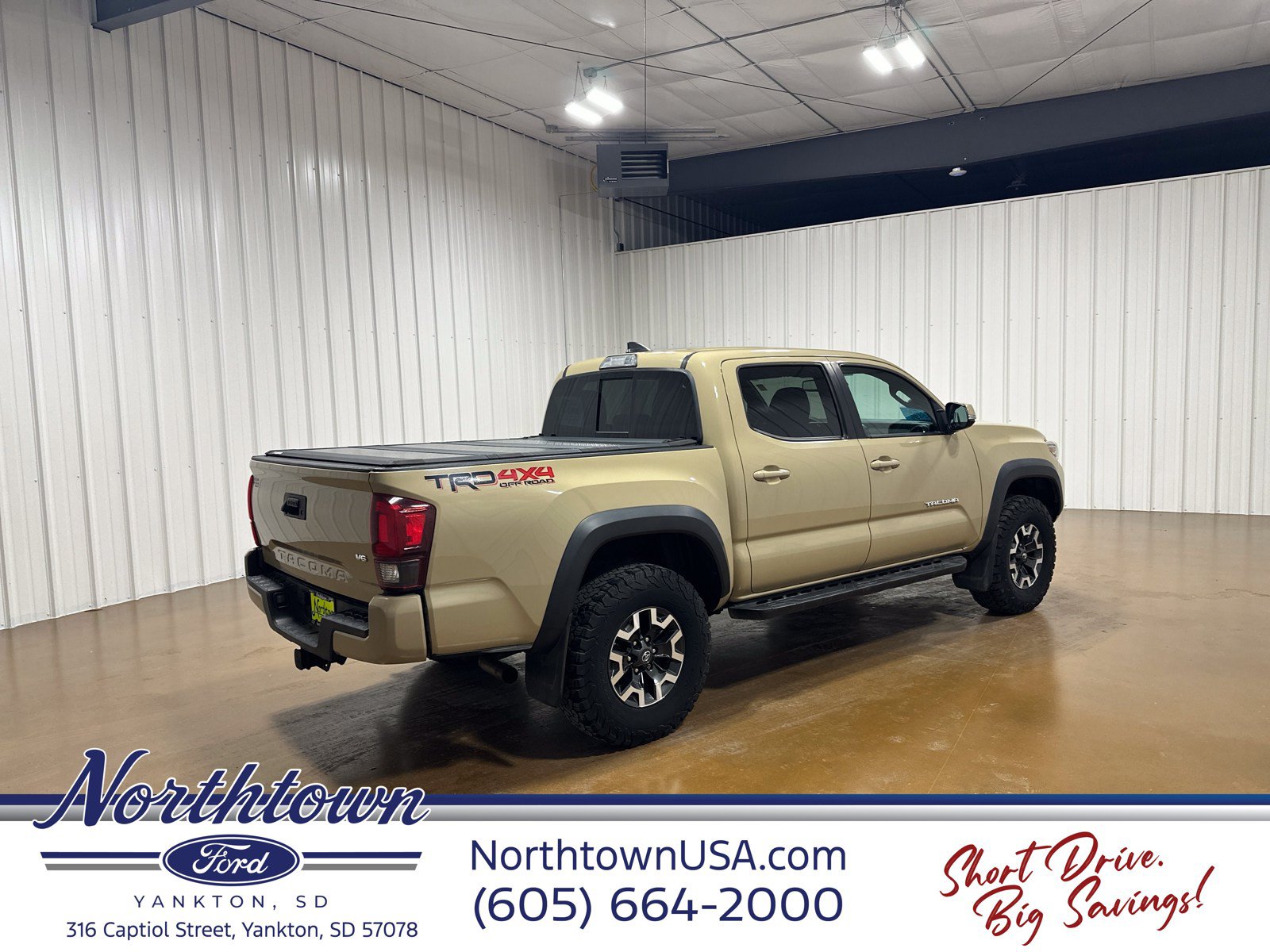 Used 2019 Toyota Tacoma TRD Off-Road AWD/4WD image 6
