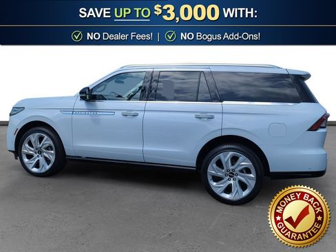 Certified 2025 Lincoln Navigator Reserve AWD/4WD image 2