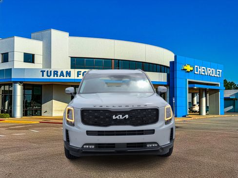 Used 2022 Kia Telluride SX w/ Nightfall Edition Package AWD/4WD image 9