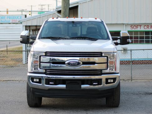 Used 2018 Ford F350 Lariat w/ Lariat Ultimate Package image 2