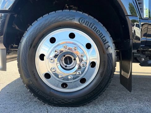 Used 2024 Ford F450 Limited w/ FX4 Off-Road Package AWD/4WD image 3