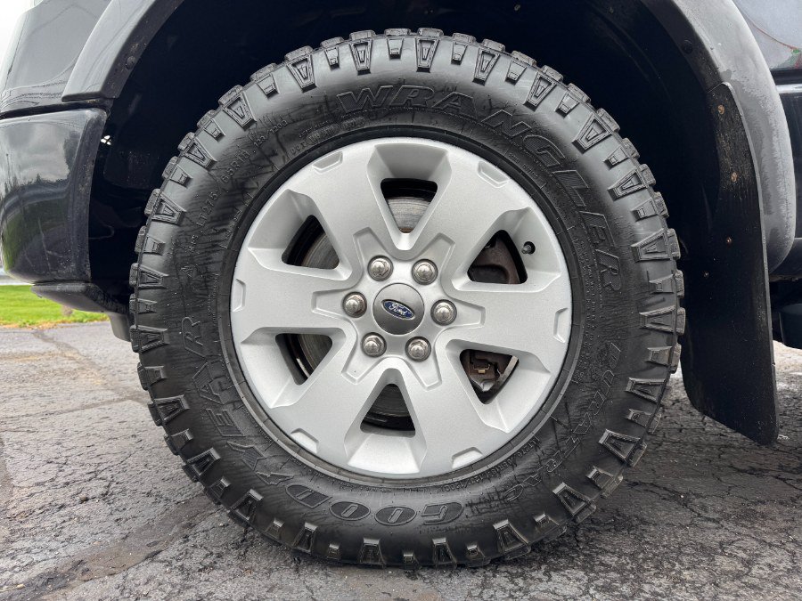 Used 2014 Ford F150 FX4 w/ Equipment Group 402A Luxury AWD/4WD image 13
