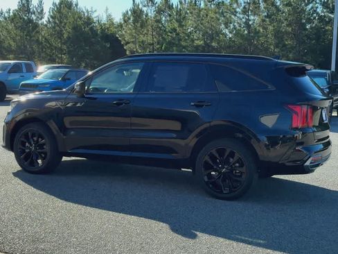 Used 2023 Kia Sorento SX AWD/4WD image 6