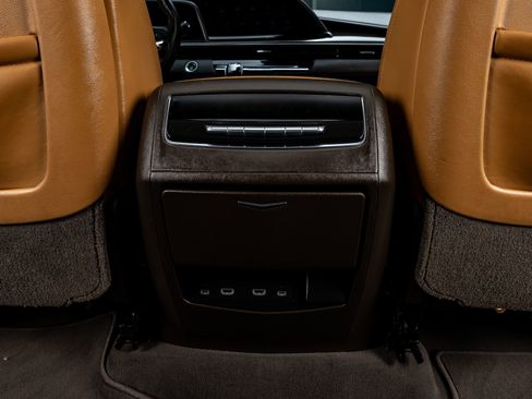 Used 2021 Cadillac Escalade ESV Sport w/ Driver Assist Tech Package AWD/4WD image 30