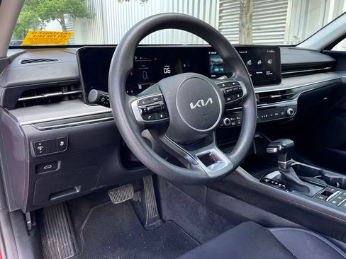 Used 2025 Kia K5 LXS FWD image 9