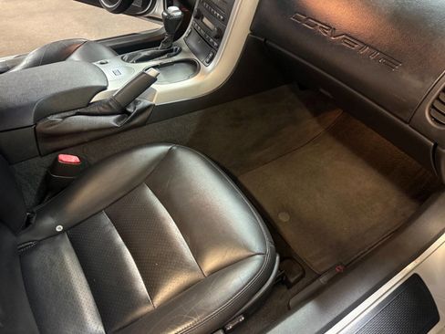 Used 2005 Chevrolet Corvette Coupe w/ Preferred Equipment Group image 25