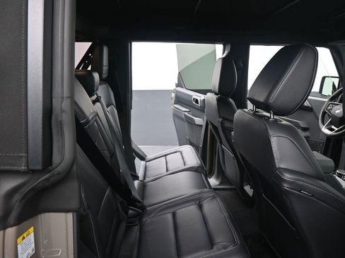 New 2025 Ford Bronco Outer Banks image 3