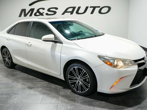 Used 2016 Toyota Camry SE FWD image 7