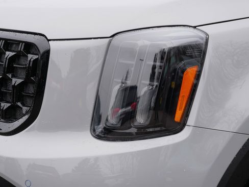 Used 2025 Kia Telluride SX Prestige X-Line image 16