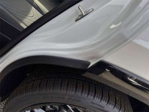 New 2026 Volkswagen Tiguan SE R-Line image 12