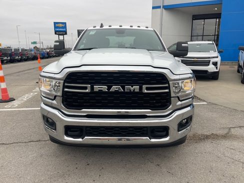 Used 2024 RAM 3500 Big Horn image 8