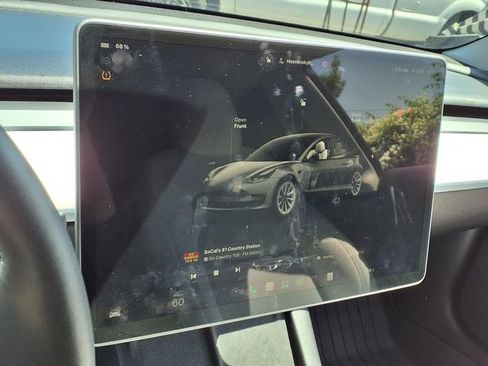 Used 2022 Tesla Model 3 Standard Range RWD image 6