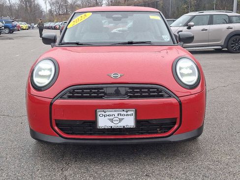 Used 2025 MINI Cooper 2-Door Hardtop image 2