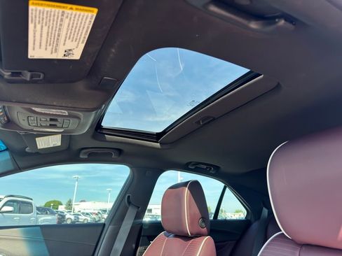 Used 2023 Cadillac CT4 Sport RWD image 13
