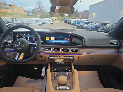 New 2026 Mercedes-Benz GLS 450 4MATIC image 12
