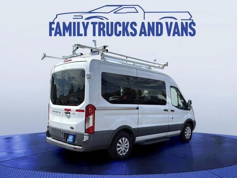 Used 2017 Ford Transit 150 XLT image 5
