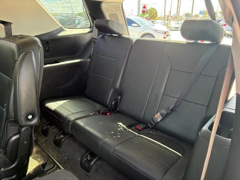 Used 2020 Chevrolet Traverse LT FWD image 5