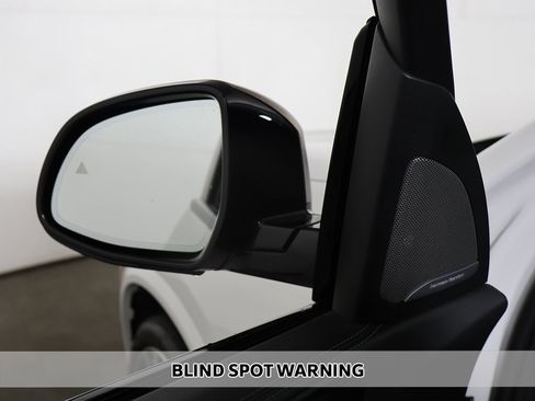 Used 2023 BMW X5 M50i w/ Executive Package image 8