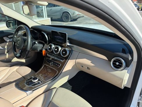 Used 2018 Mercedes-Benz C 300 Sedan image 30