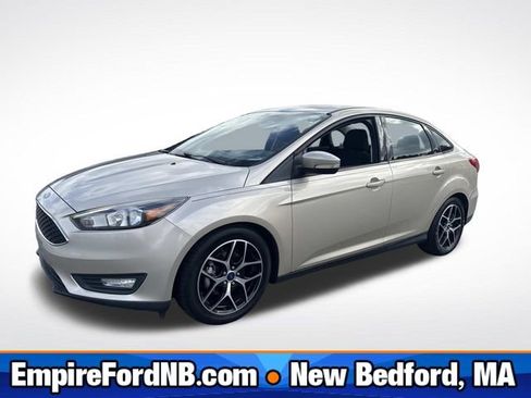 Used 2018 Ford Focus SEL image 1