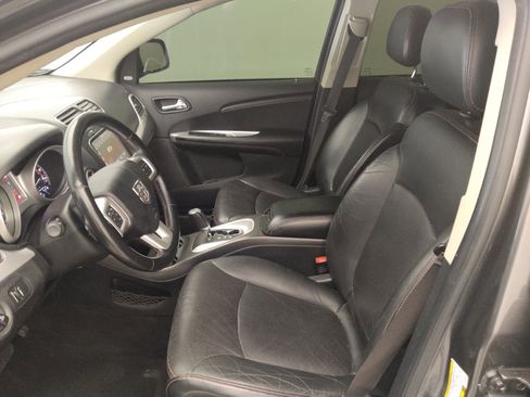 Used 2018 Dodge Journey GT w/ Driver Convenience Group FWD image 17