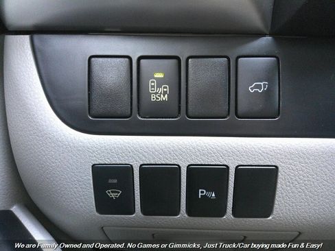 Used 2015 Toyota Highlander Limited image 47