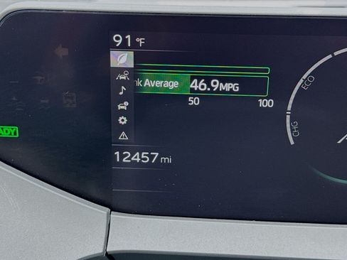 Used 2024 Toyota Prius LE FWD image 8