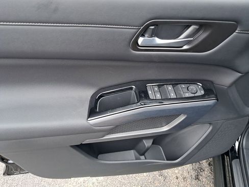 New 2025 Nissan Pathfinder SL w/ SL Premium Package image 11