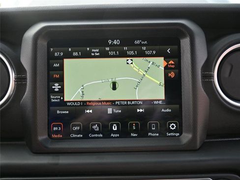 Used 2021 Jeep Wrangler Unlimited Sahara w/ Cold Weather Group image 23