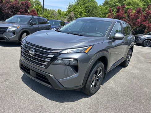 New 2026 Nissan Rogue SV FWD image 3