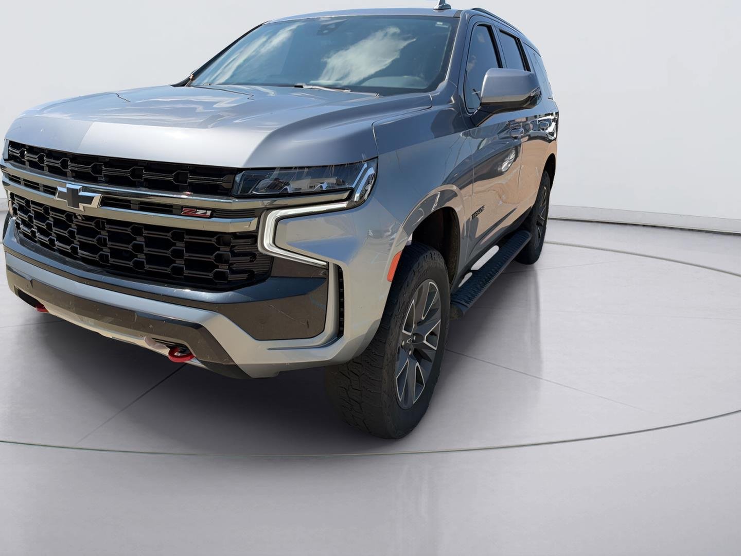 Used 2021 Chevrolet Tahoe Z71 w/ Z71 Signature Package AWD/4WD image 2