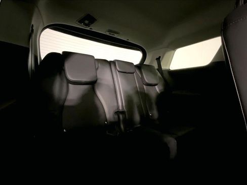 Certified 2026 Kia Carnival FWD image 23