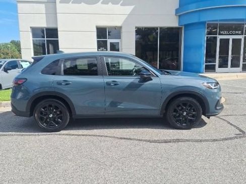 Used 2023 Honda HR-V Sport image 1