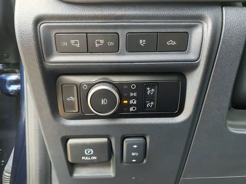 Used 2023 Ford F150 Raptor AWD/4WD image 16