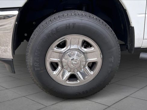 Used 2024 RAM 3500 Tradesman w/ Chrome Appearance Group image 10